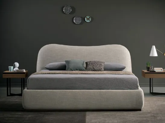 Letto Aurore in legno e tessuto di Bodema