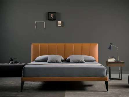 Letto Megan in legno e in pelle cucita di Bodema