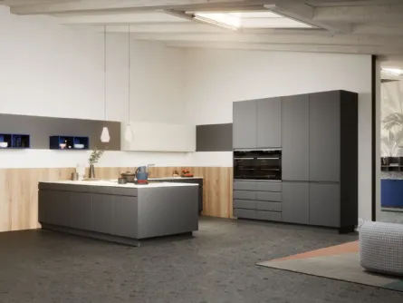 Cucina Moderna angolare in laccato opaco Smile di Dibiesse